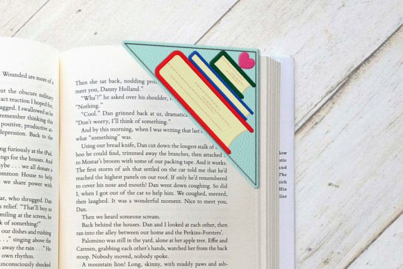 Review: Stack of Books Corner Bookmark ITH for Holiday Sales